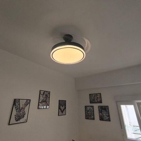 Habitaciones En Apartamento Compartido W Host Аликанте Екстериор снимка