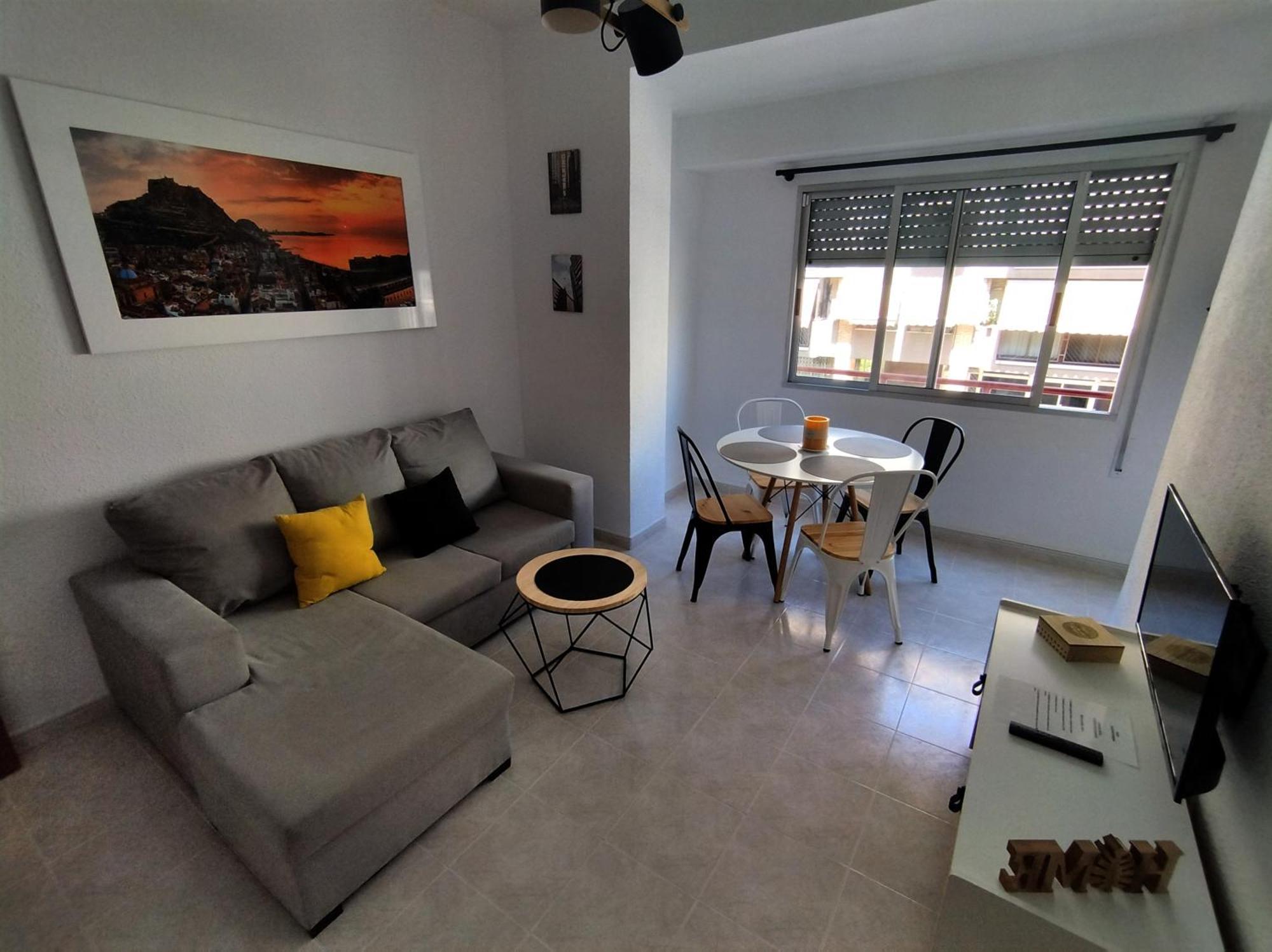 Habitaciones En Apartamento Compartido W Host Аликанте Екстериор снимка