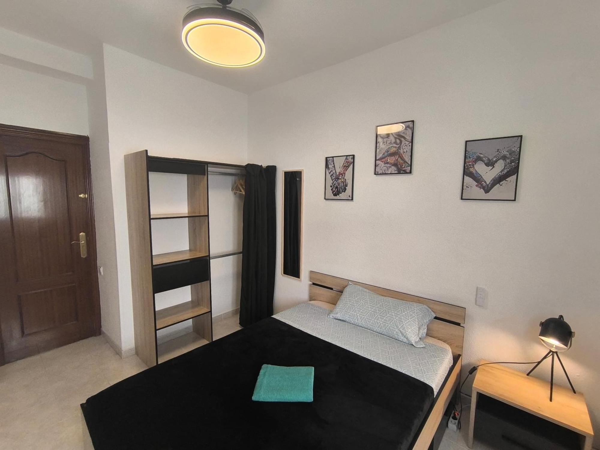 Habitaciones En Apartamento Compartido W Host Аликанте Екстериор снимка