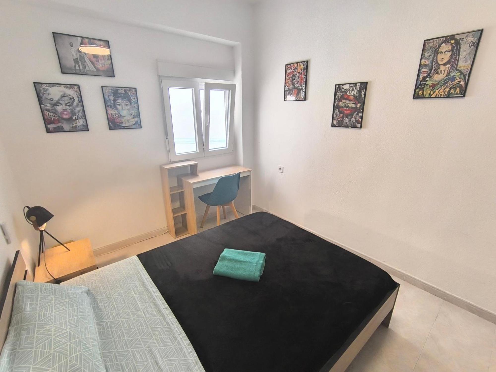 Habitaciones En Apartamento Compartido W Host Аликанте Екстериор снимка
